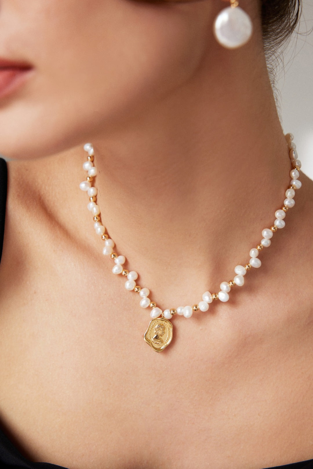 Queen Natural Pearl Necklace | S925 Silver Vintage Gold Wax Seal Pendant