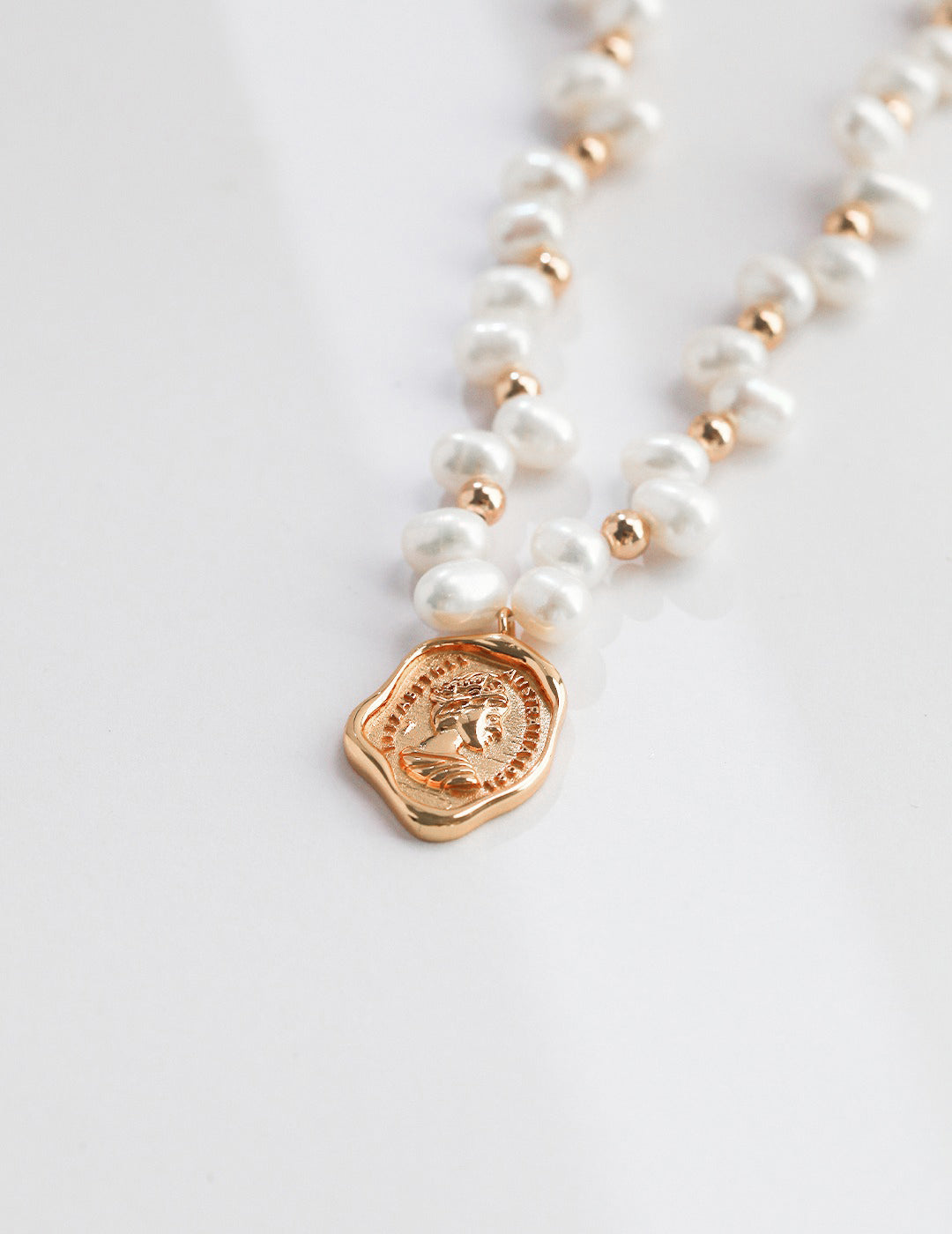 Queen Natural Pearl Necklace | S925 Silver Vintage Gold Wax Seal Pendant