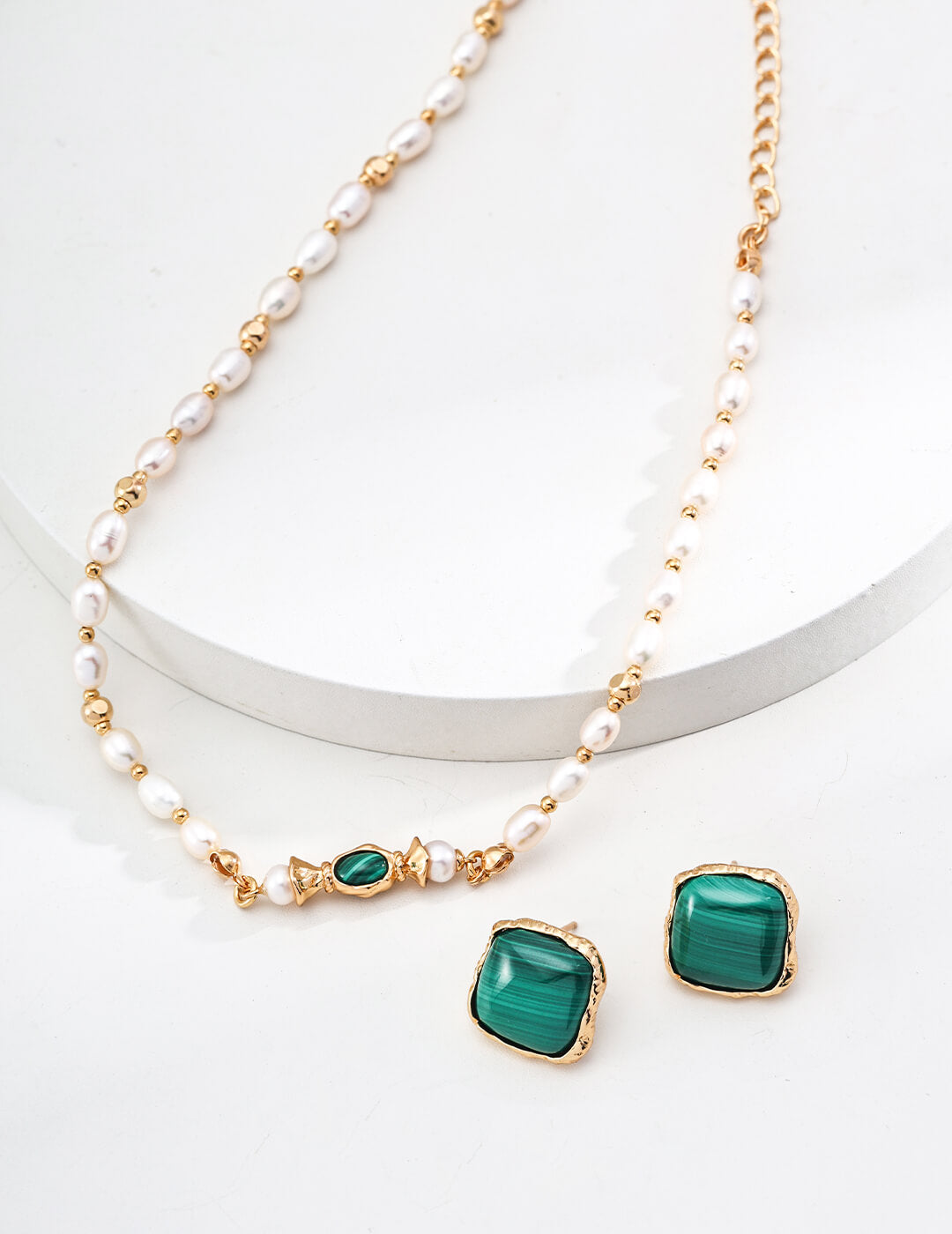 【Last Quarter Moon Jewelry】 “Antimatter of Childcare” Necklace