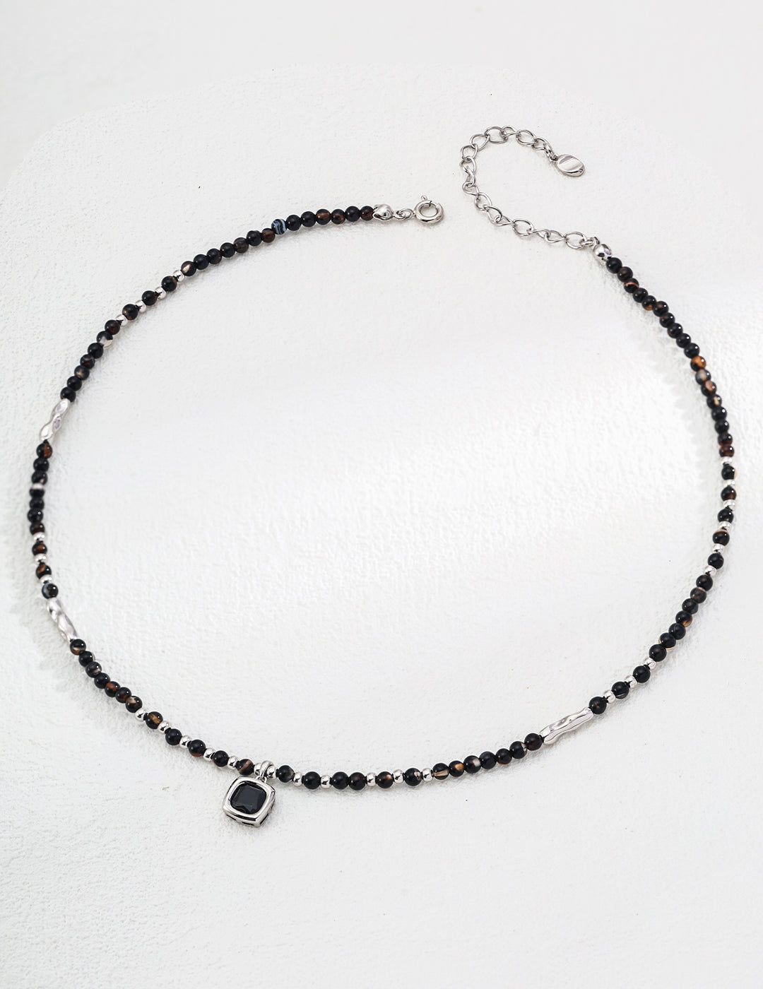 【First Quarter Moon】Anti-Algorithm Necklace | S925 Silver Black Agate