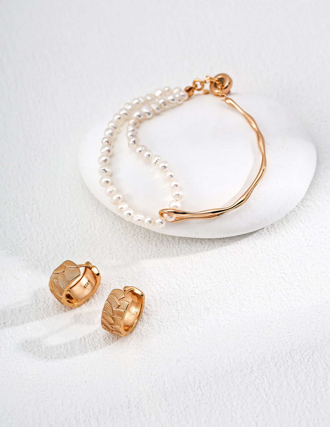 S925 Silver Pearl Bracelet – Minimalist Fluid Design, Adjustable Elegance
