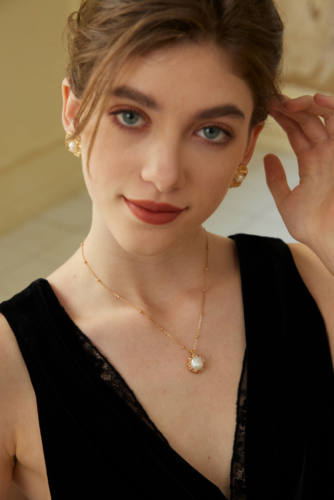 Full Moon Harmony Necklace|S925 Silver Moon Phase Jewelry in Vintage Gold