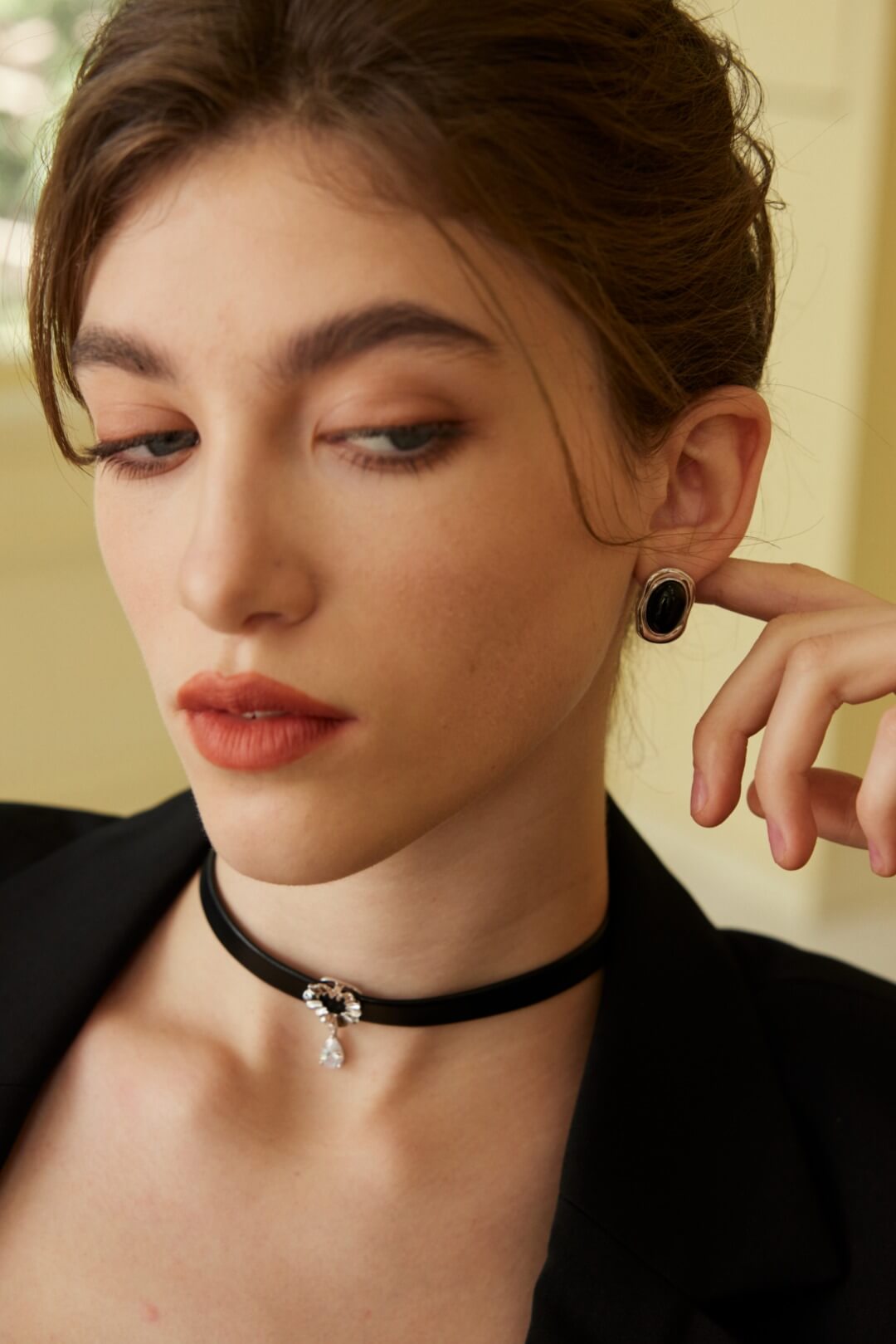 【Full Moon Jewelry】Decision Shield Earrings