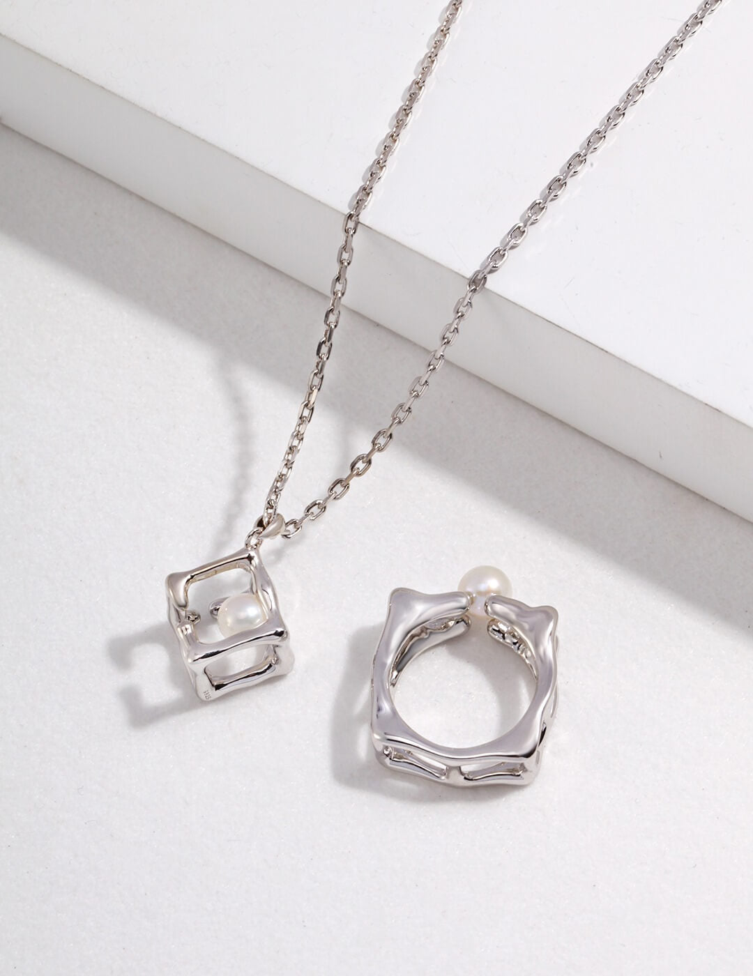 【Last Quarter Moon Jewelry】Freedom Cracks Adjustable Ring
