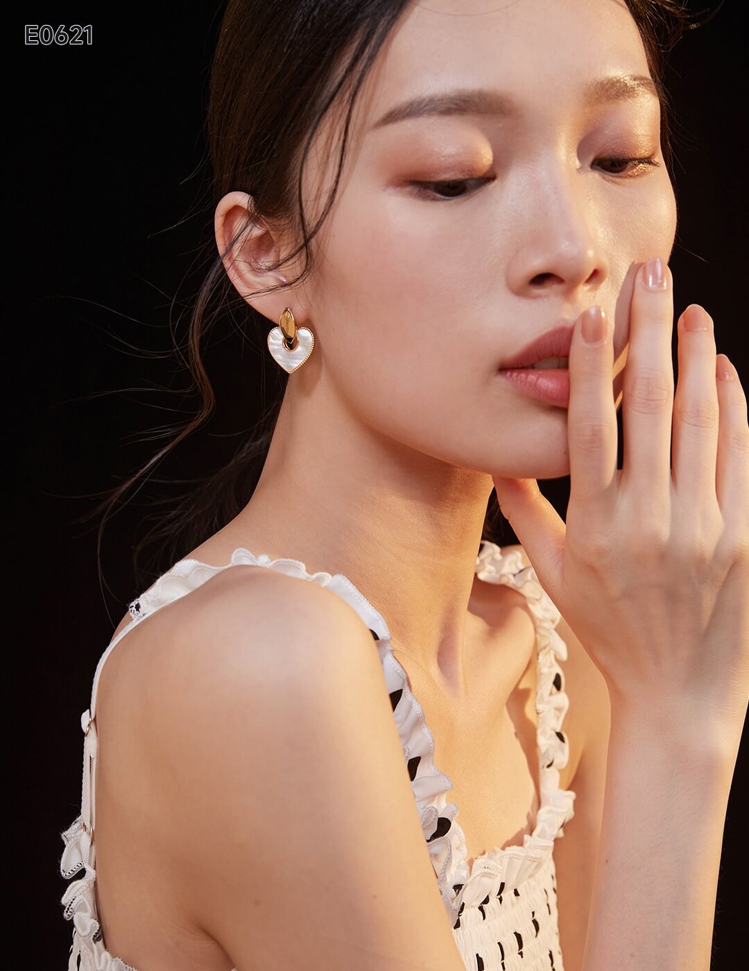 【First Quarter Moon Jewelry】“Rain Bomb” Earrings