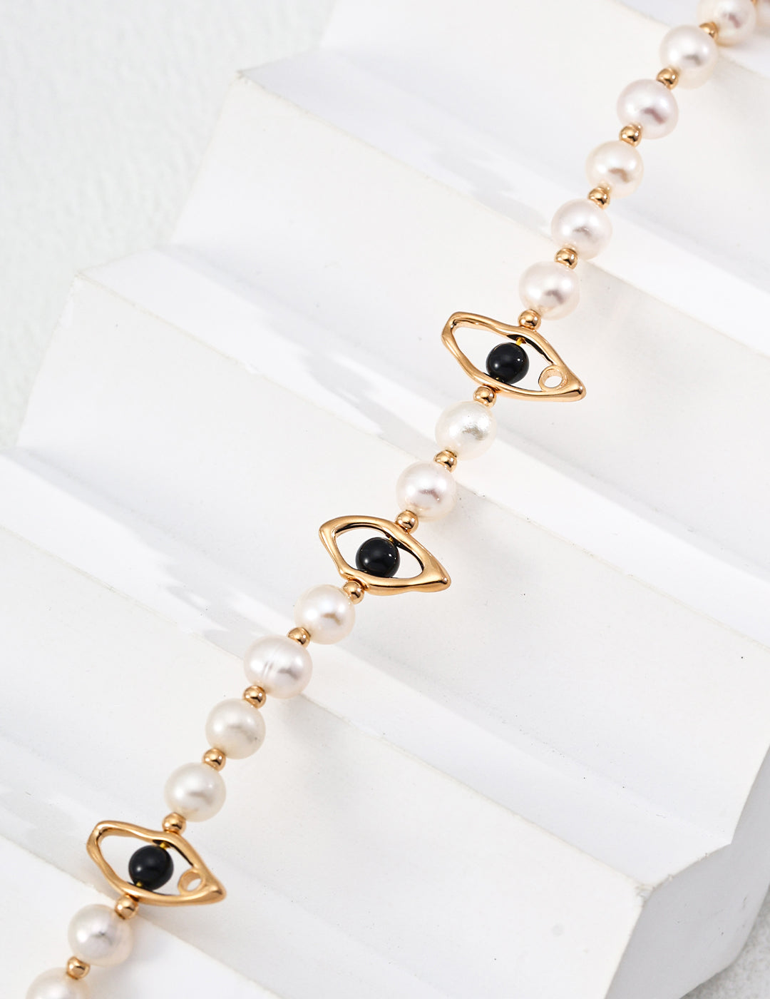 Exotic Eyes Necklace | S925 Silver Black Agate Pearl
