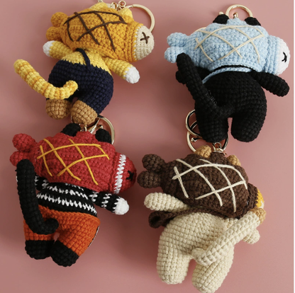 Handcrafted Fish-Head Kitty Crochet Keychain – Artistic Yarn Animal Bag Accessory