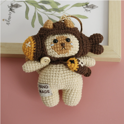 Handcrafted Fish-Head Kitty Crochet Keychain – Artistic Yarn Animal Bag Accessory