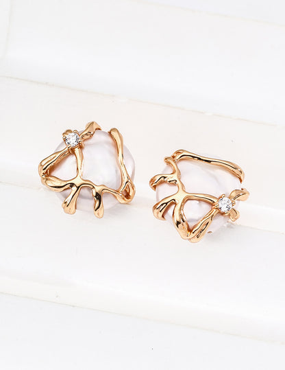 【First Quarter Moon Jewelry】Economy Milk Earrings