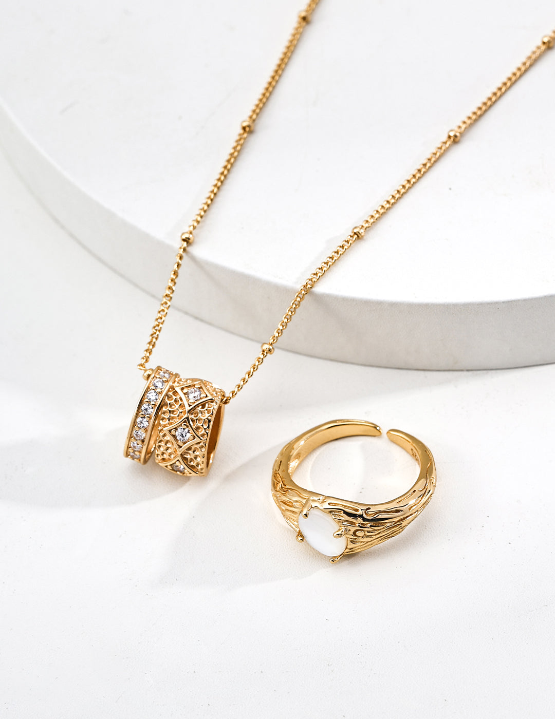 Supernova Relic Necklace | S925 Vintage Gold Zircon Pendant