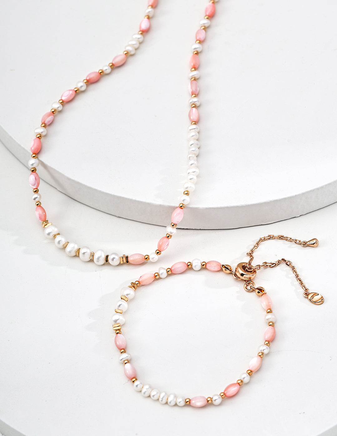Star Mist Rose Necklace | S925 Vintage Gold Natural Pearl Rouge Shell