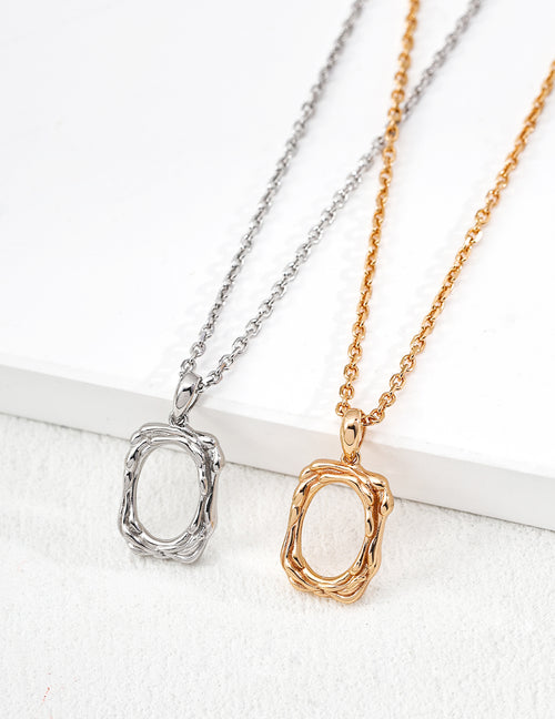 Aurora Trace Necklace – Minimalist Glow