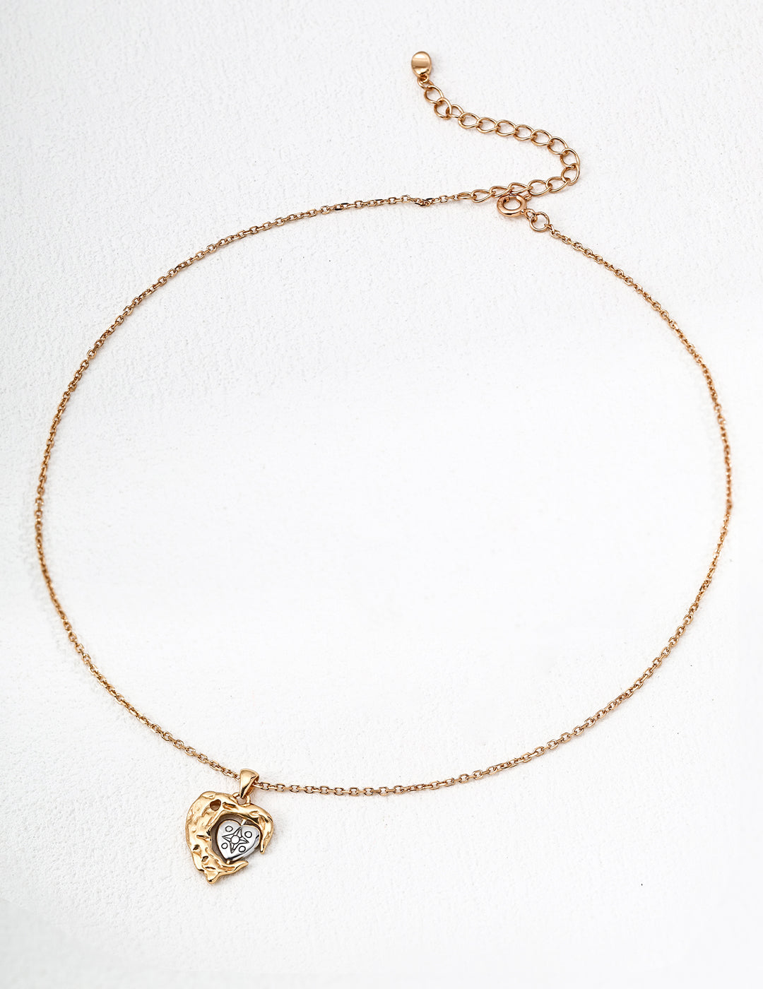 Twin Heart Necklace – Reversible Elegance