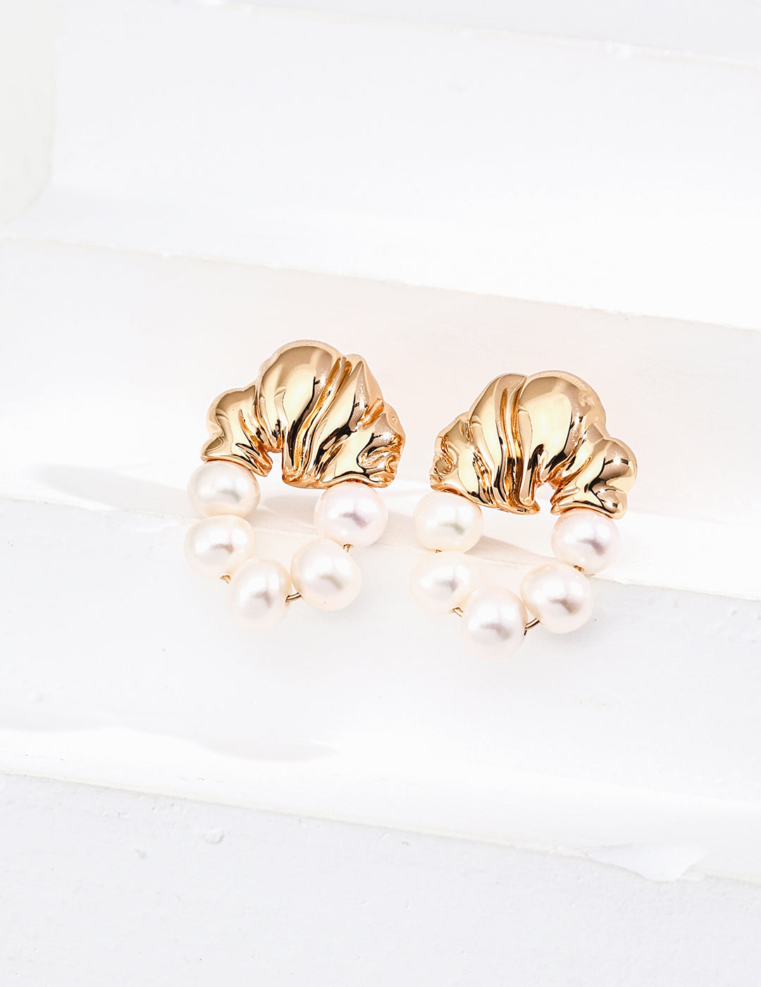 Starry Sky Whispering Set｜S925 Vintage Gold Pearl Necklace + Earrings