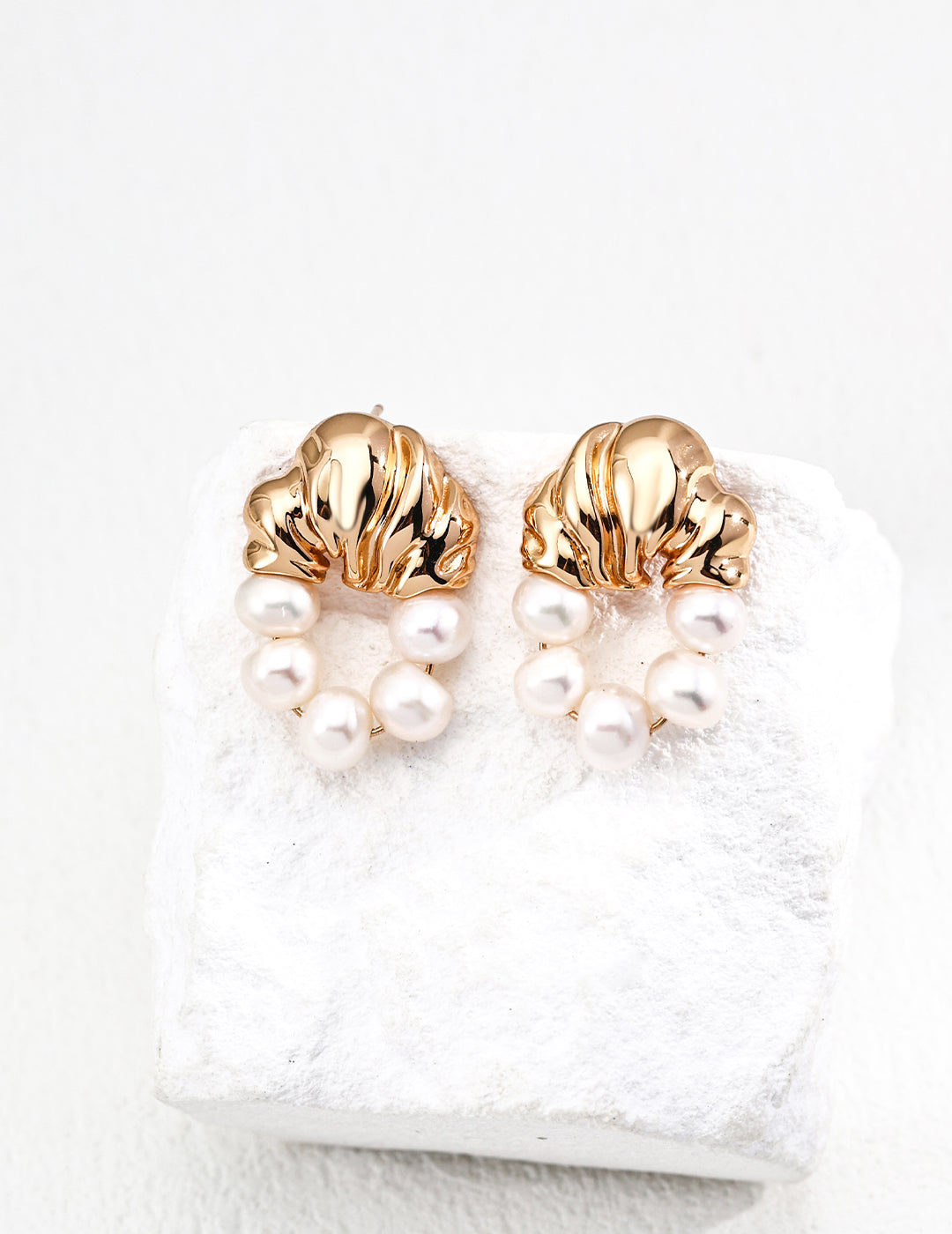 Starry Sky Whispering Set｜S925 Vintage Gold Pearl Necklace + Earrings