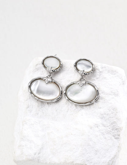 【Full Moon Jewelry】Flowing Silver & Mother-of-Pearl Earrings