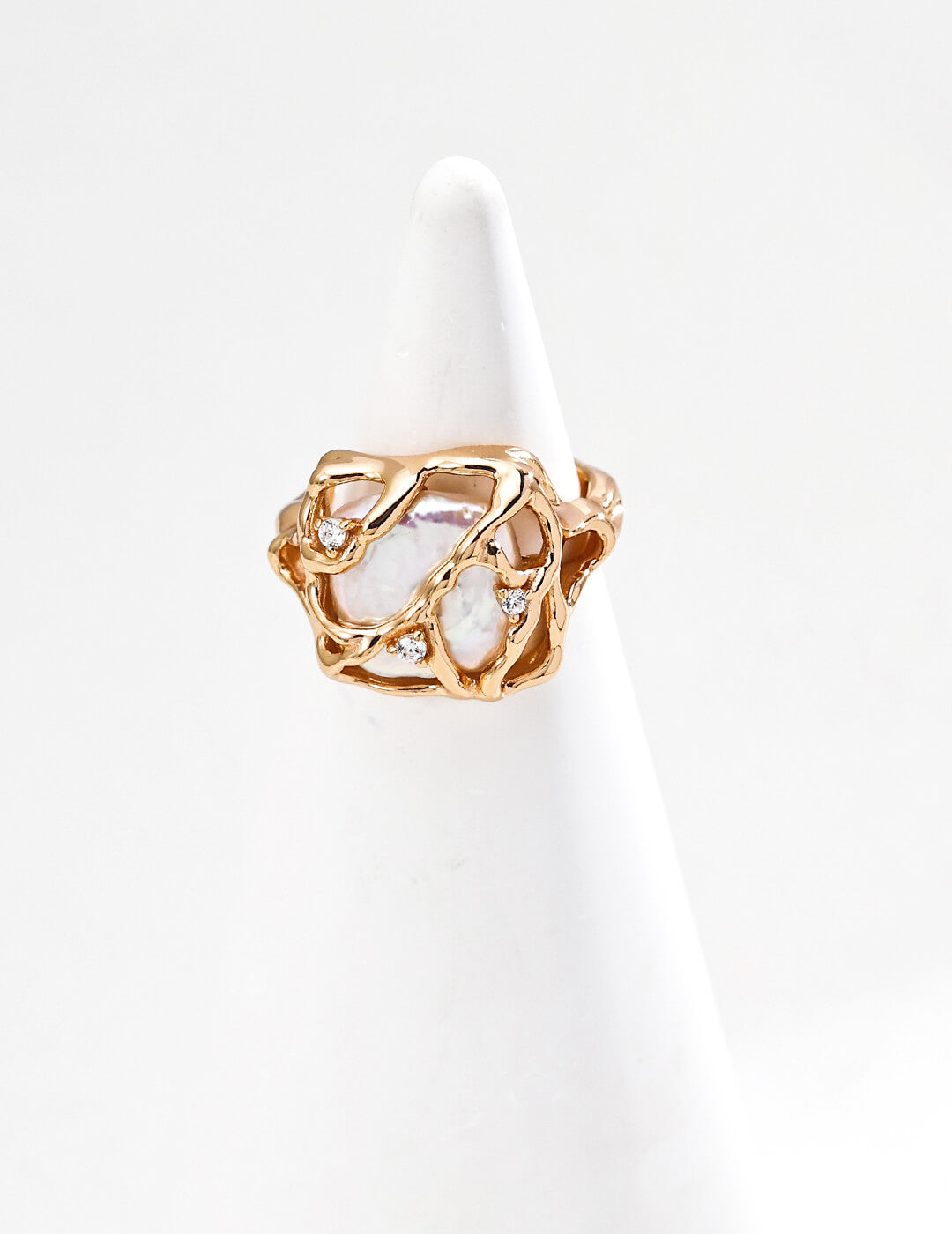 Timeless Pearl & Zircon Ring