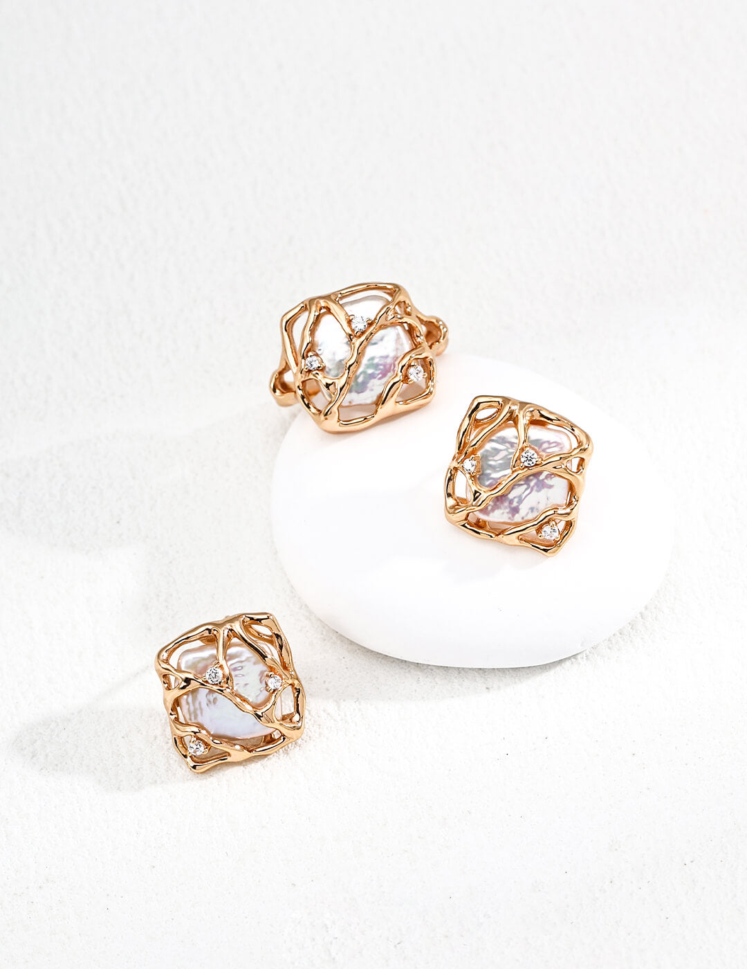 Timeless Pearl & Zircon Ring
