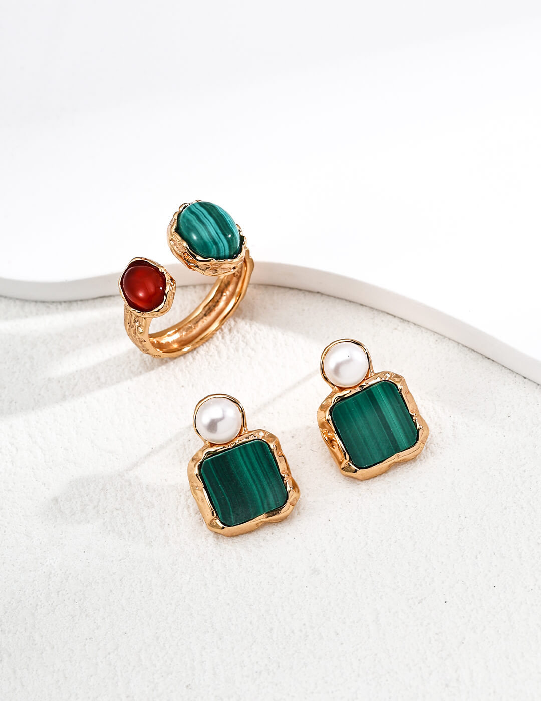 Elegant S925 Silver Pearl and Malachite Earrings