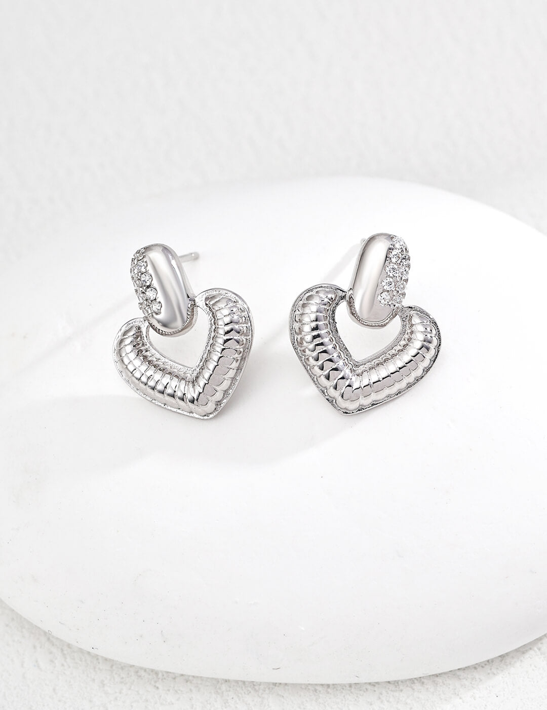 S925 Silver Heart Zircon Earrings – Vintage Gold & Platinum Shine