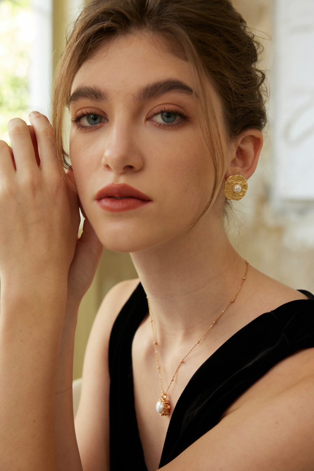 Time and space condensed pearl earrings | S925 two-color natural pearl earrings