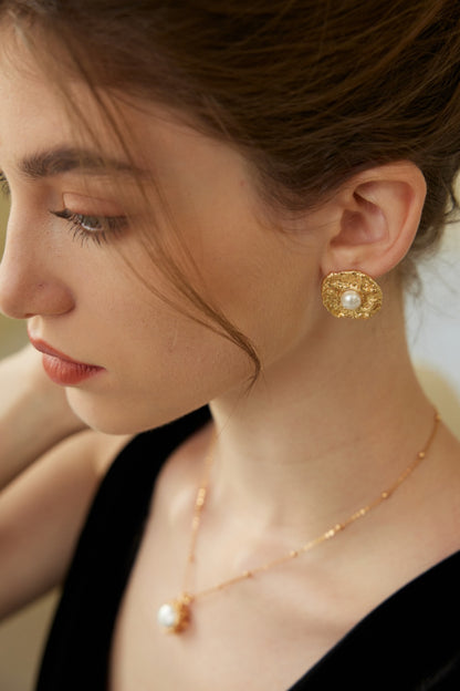 Time and space condensed pearl earrings | S925 two-color natural pearl earrings