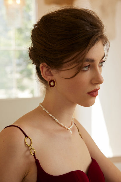 Crimson Moon Kiss Earrings｜S925 Silver-Red Glaze Shell Earrings