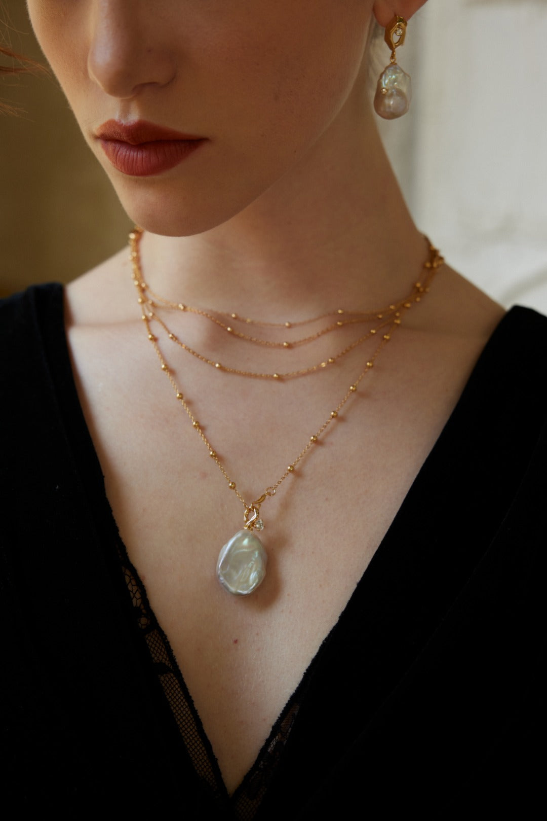 S925 Silver Baroque Pearl Necklace – Vintage Gold