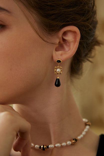 Starry Night Concerto Earrings | S925 Two-tone Natural Pearl Black Agate
