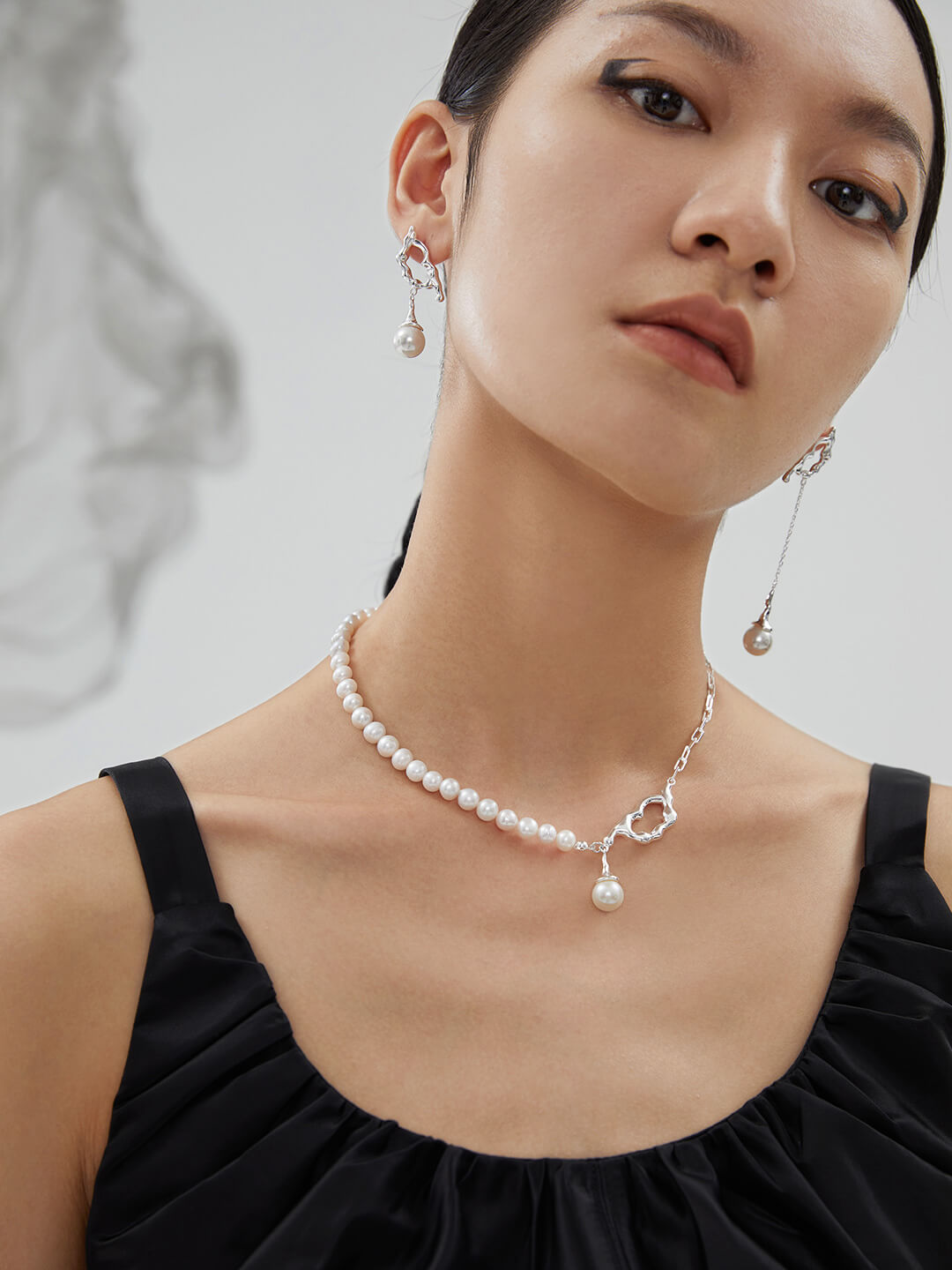 【New Moon Jewelry】“Shattered Glass Ceiling” Pearl Necklace