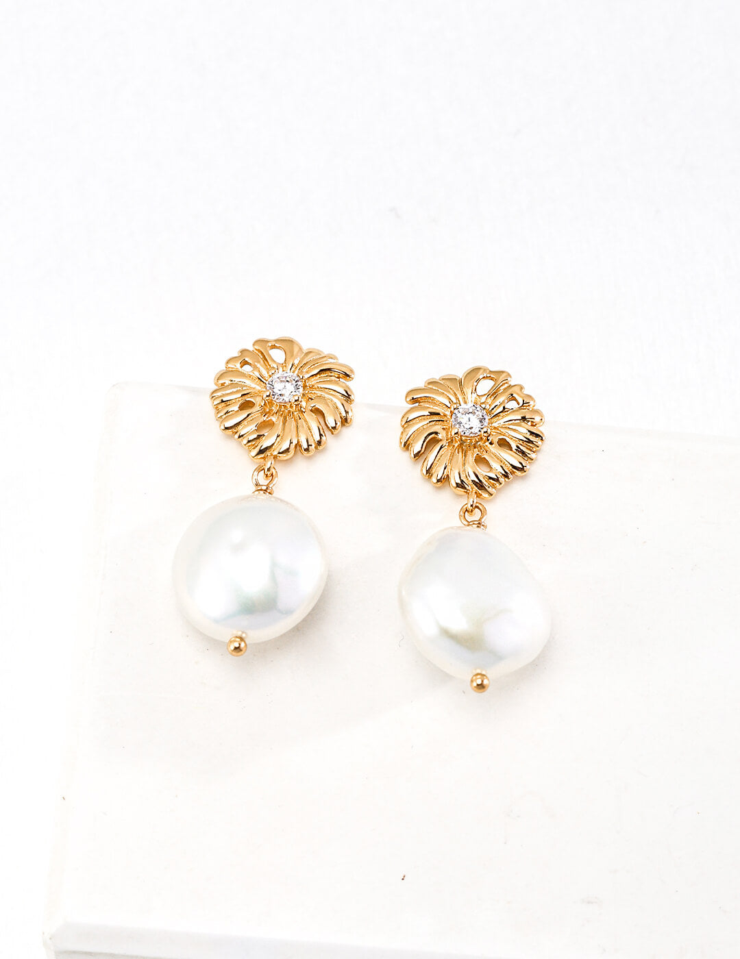 Flower Pearl Earrings – Cosmic Garden Glow