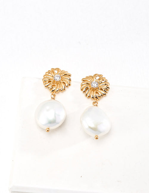 Flower Pearl Earrings – Cosmic Garden Glow