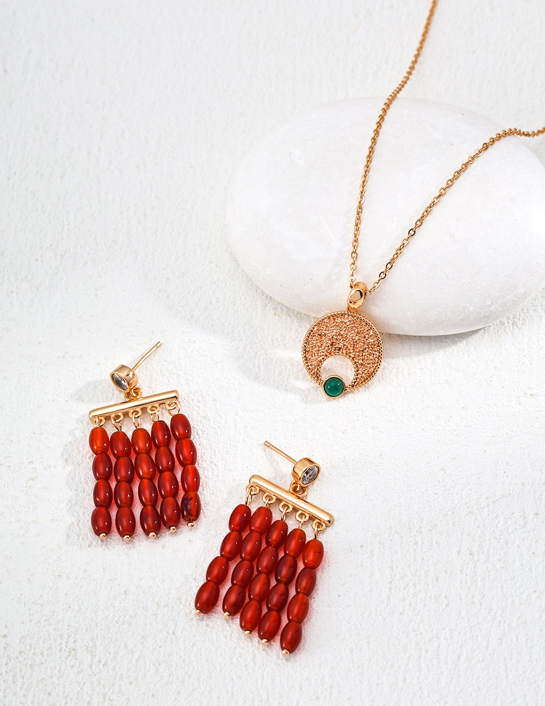 Flaming Star Earrings | S925 Vintage Gold Red Agate
